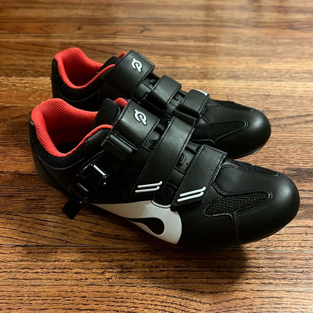 Women’s Peloton shoes - size 39 (size 8)